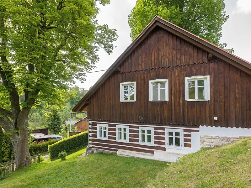 Prodej rodinného domu 226 m², pozemek 3000 m², Česká Metuje – náhled fotky 2