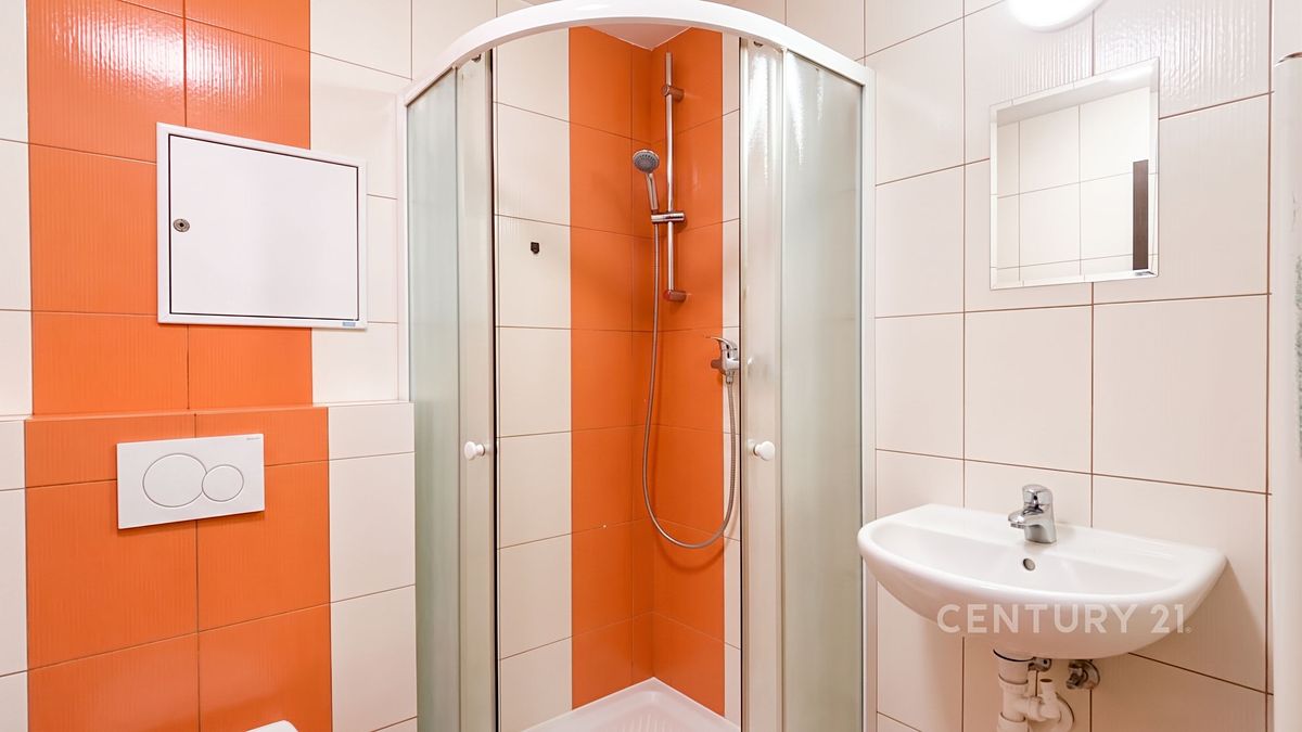 Pronájem bytu 1+kk 44 m² – fotografie 5