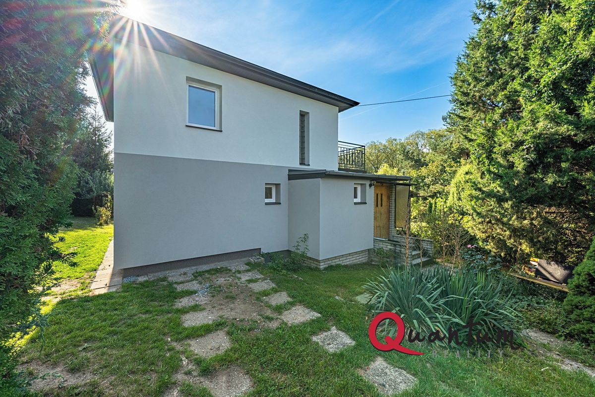 Prodej rodinného domu 98 m², pozemek 979 m² – fotografie 2