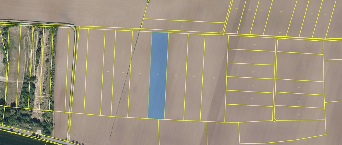 Prodej pole 8396 m²