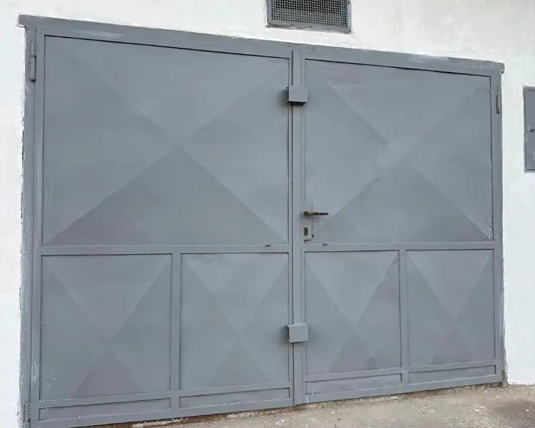 Prodej garáže 23 m², Mělník – náhled fotky 1
