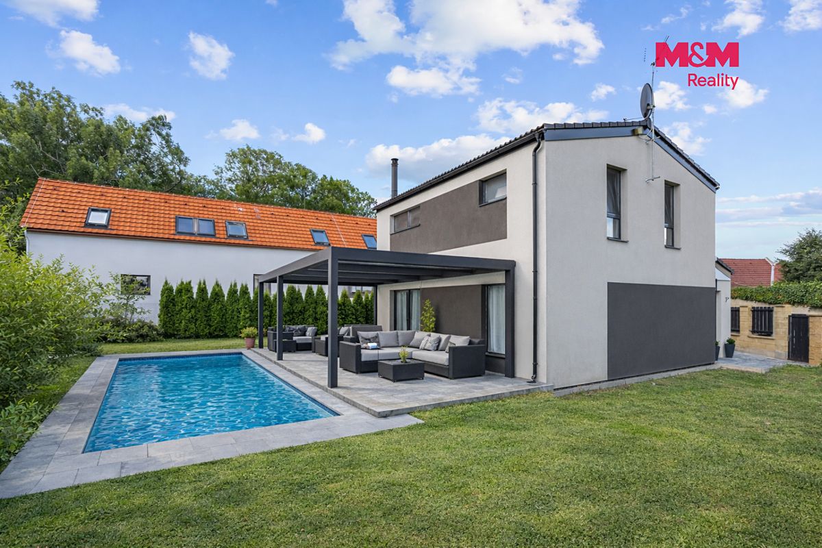 Prodej rodinného domu 102 m², pozemek 866 m² – fotografie 4