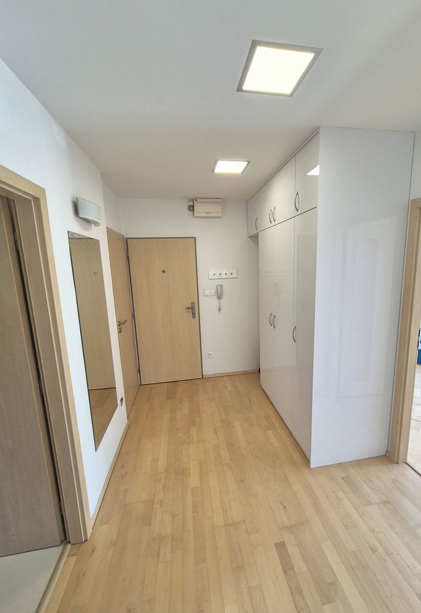 Pronájem bytu 3+kk 76 m² – fotografie 3