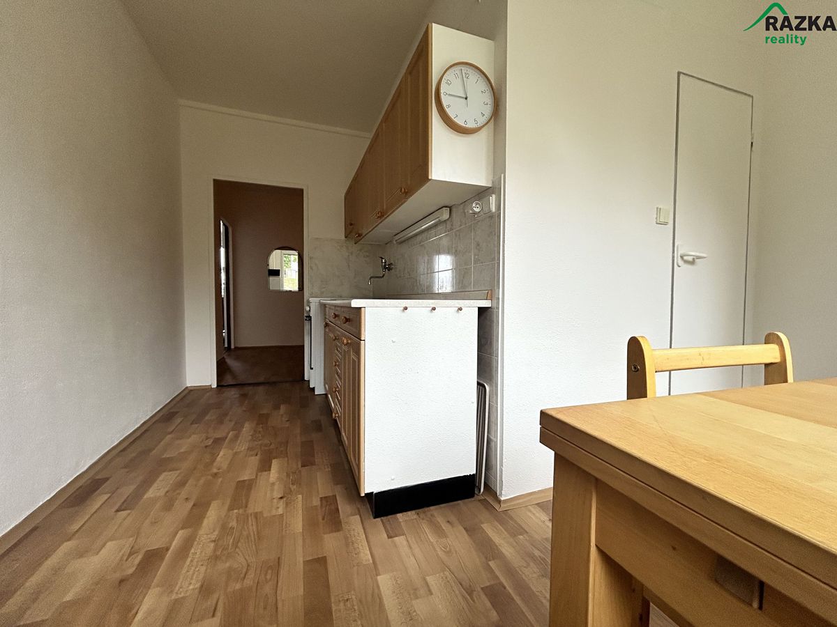 Pronájem bytu 2+1 65 m² – fotografie 3