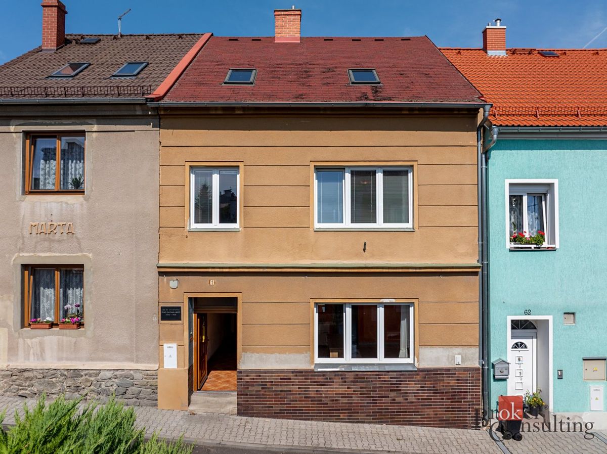 Prodej rodinného domu 226 m², pozemek 444 m²