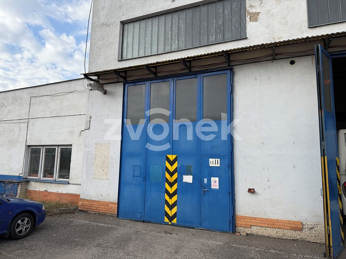 Pronájem výrobní haly, prostoru 188 m²