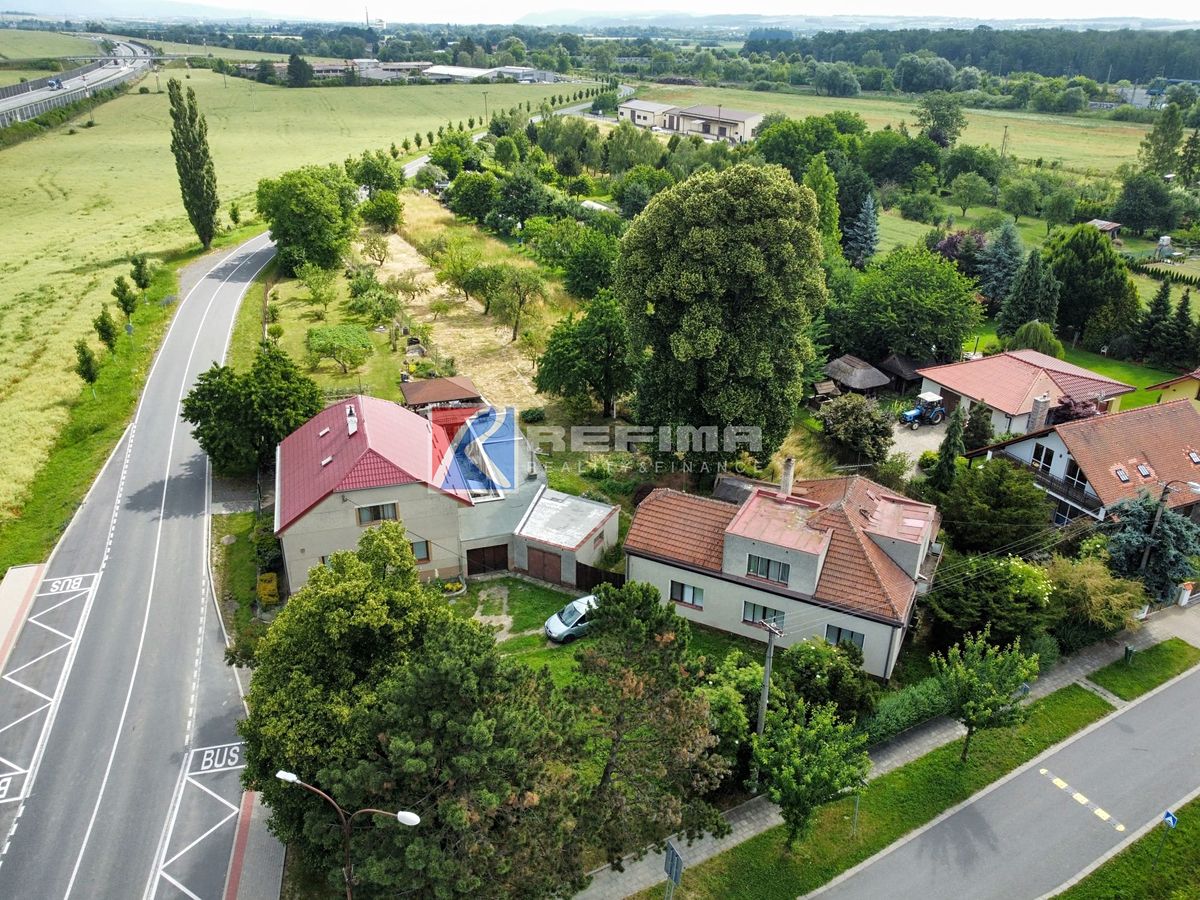 Prodej rodinného domu 243 m², pozemek 1001 m²