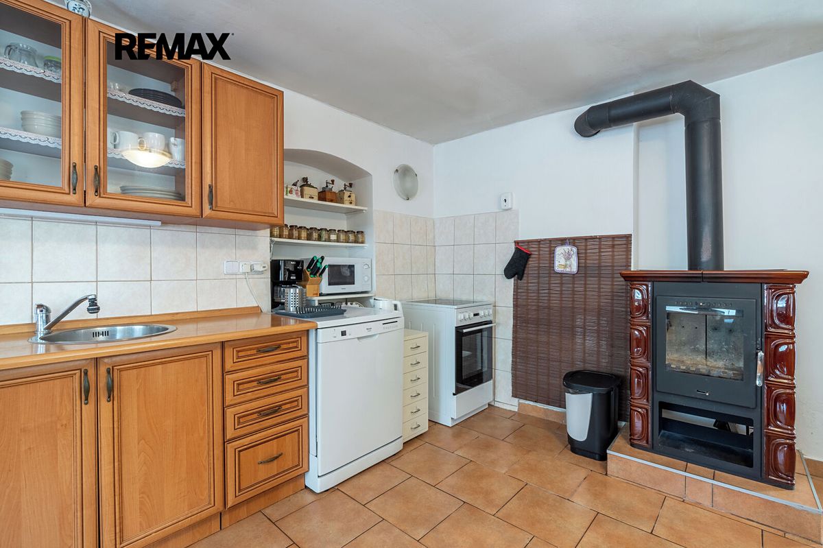 Prodej rodinného domu 100 m², pozemek 173 m² – fotografie 4