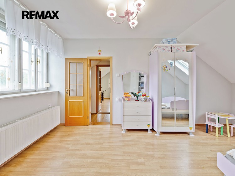 Будинок на продаж, 256 м² (16 з 32)