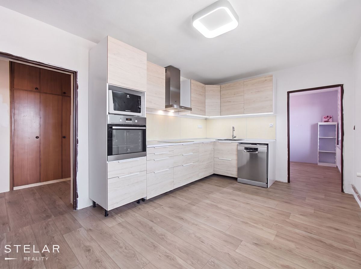 Prodej rodinného domu 170 m², pozemek 551 m² – fotografie 2