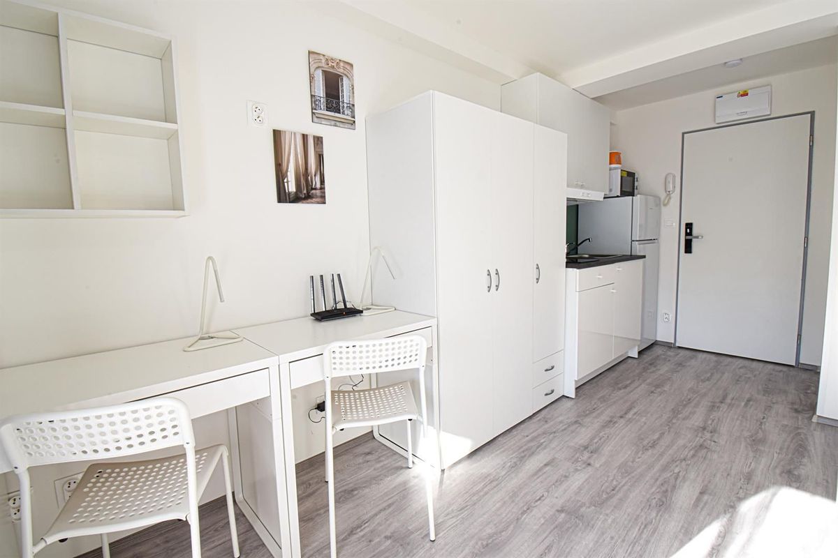 Pronájem bytu 1+kk 17 m² – fotografie 4