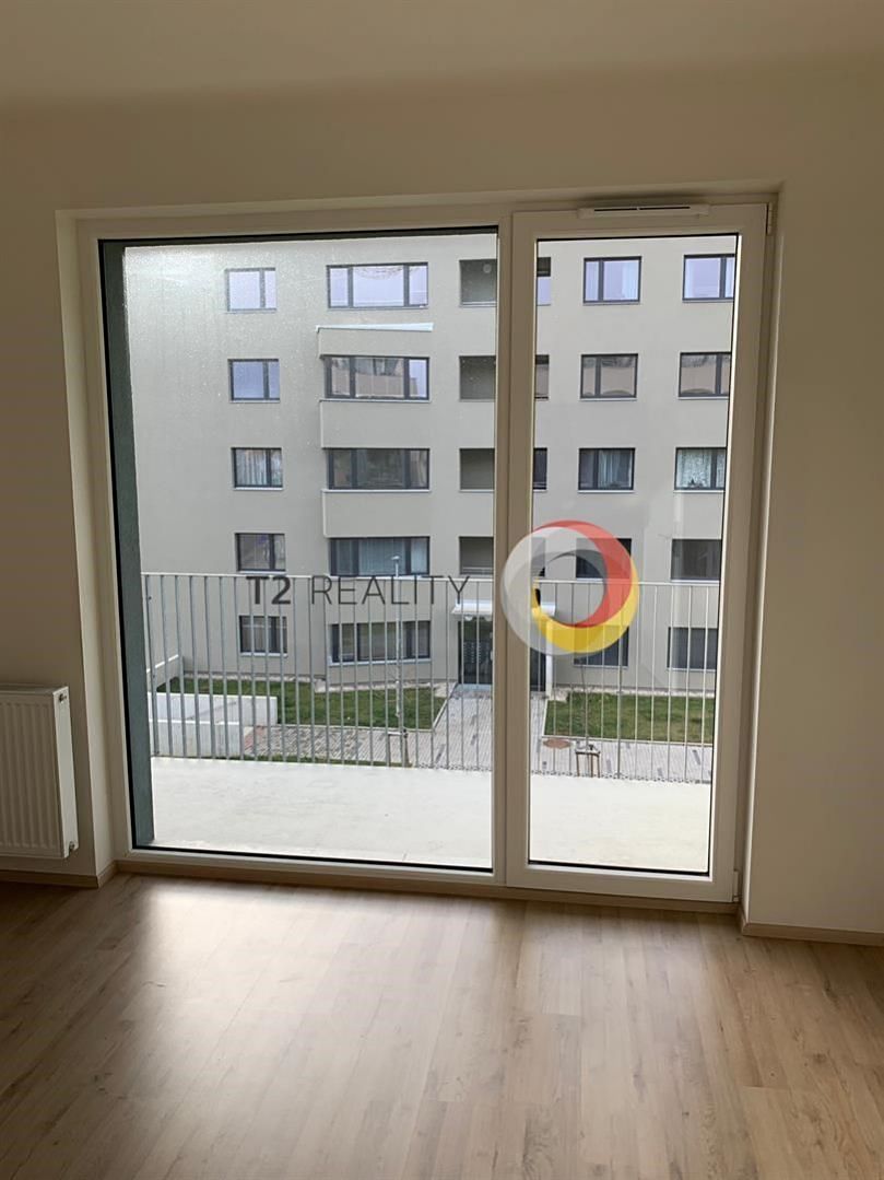 Pronájem bytu 2+kk 51 m² – fotografie 2