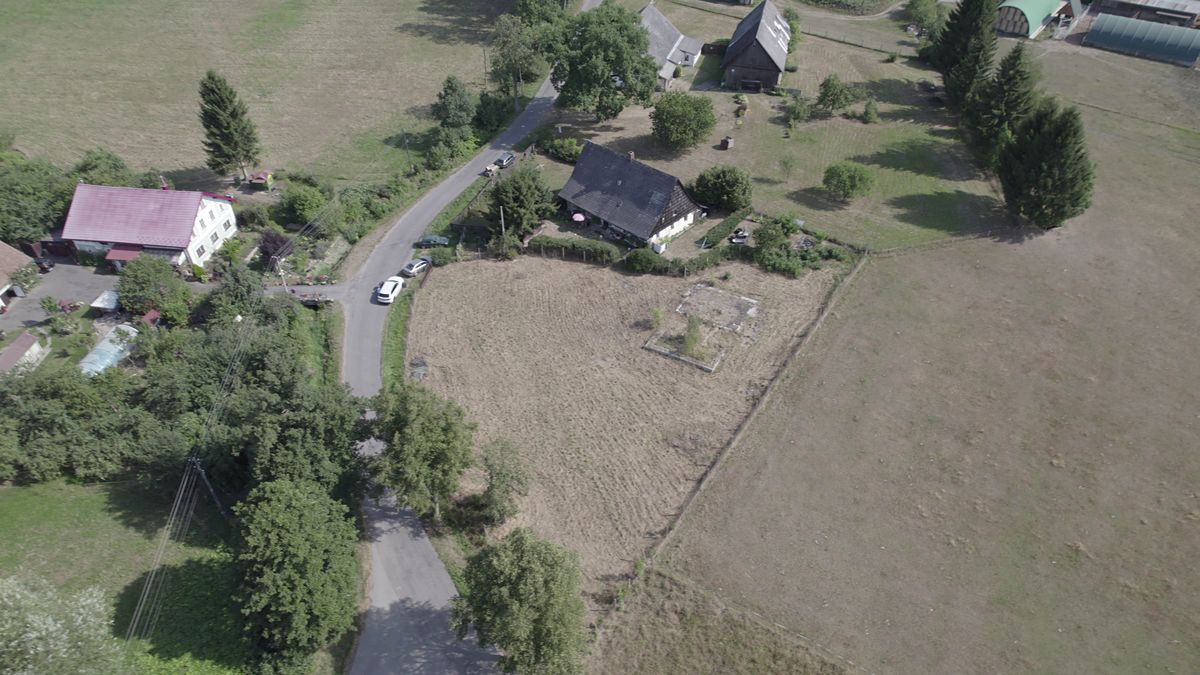 Prodej stavebního pozemku 1820 m² – fotografie 2