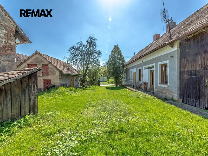 Prodej rodinného domu 180 m², pozemek 1532 m², Dobrovice – náhled fotky 3