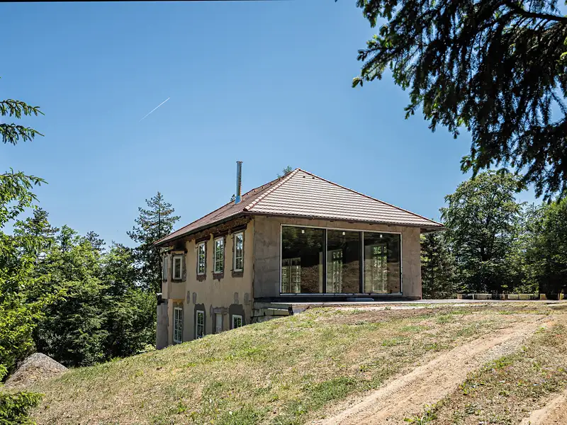 Prodej rodinného domu 266 m², pozemek 4339 m², Slapy – náhled fotky 1