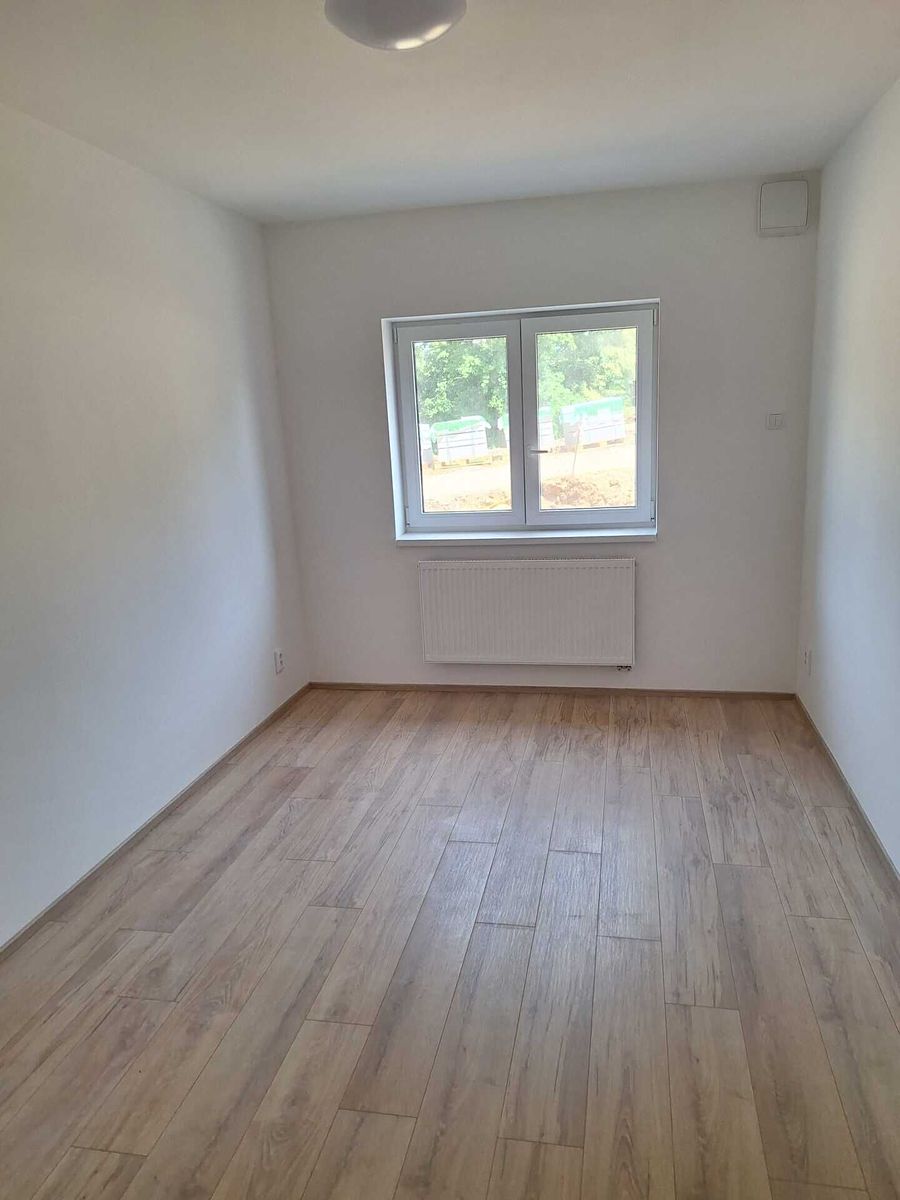 Pronájem bytu 2+kk 48 m² – fotografie 3