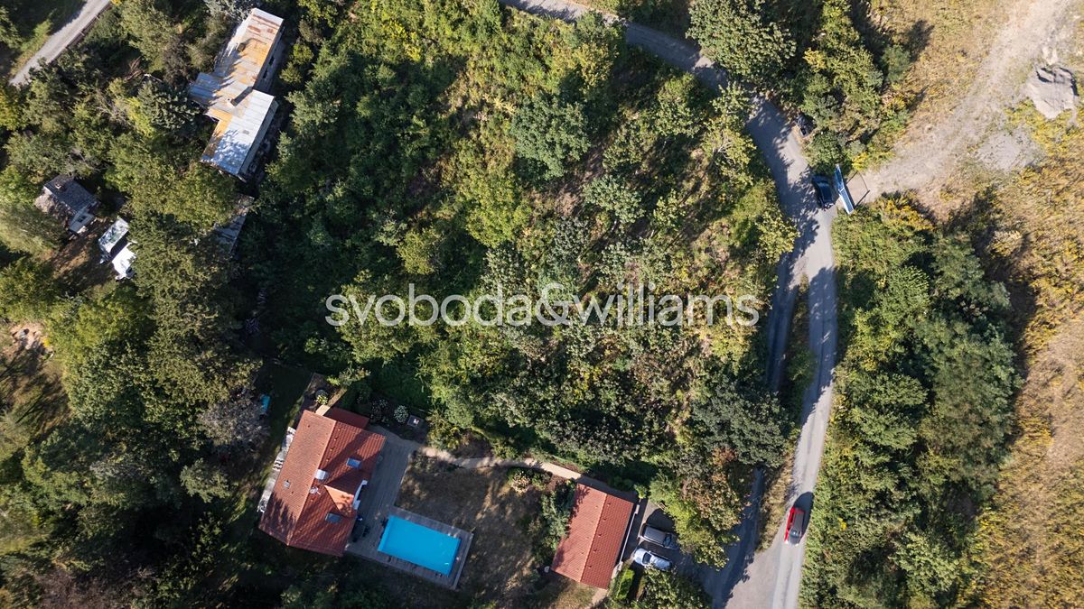 Prodej stavebního pozemku 1104 m² – fotografie 2