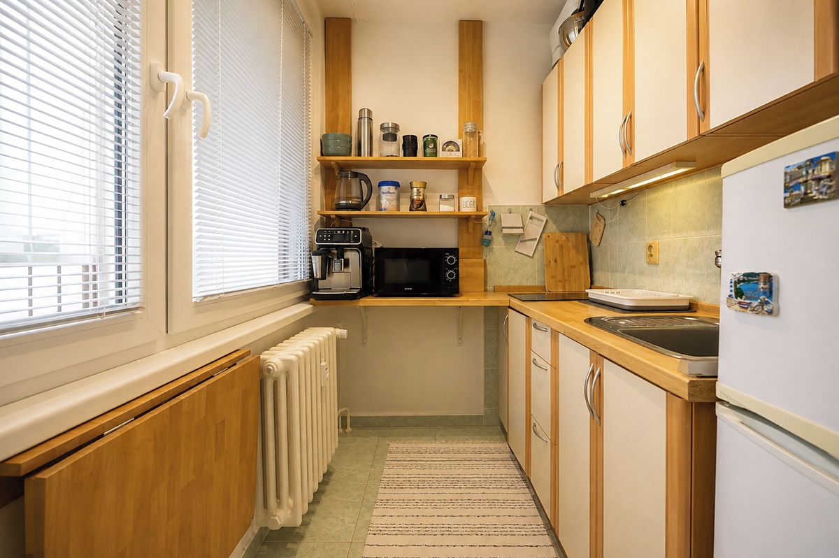 Pronájem bytu 1+kk 30 m² – fotografie 3