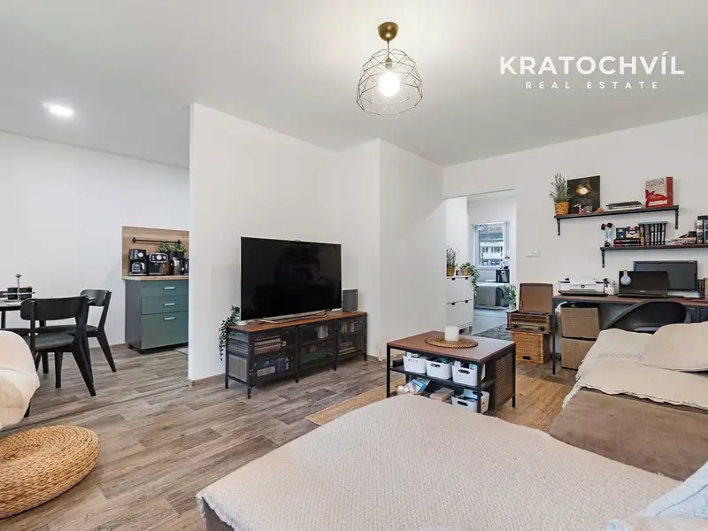 Prodej bytu 3+kk 70 m², Praha – náhled fotky 2