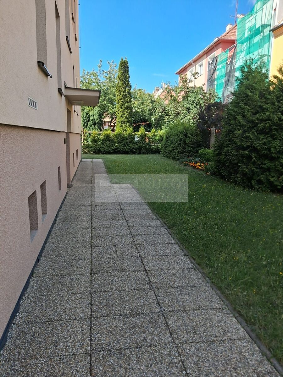 Pronájem bytu 3+1 61 m² – fotografie 2