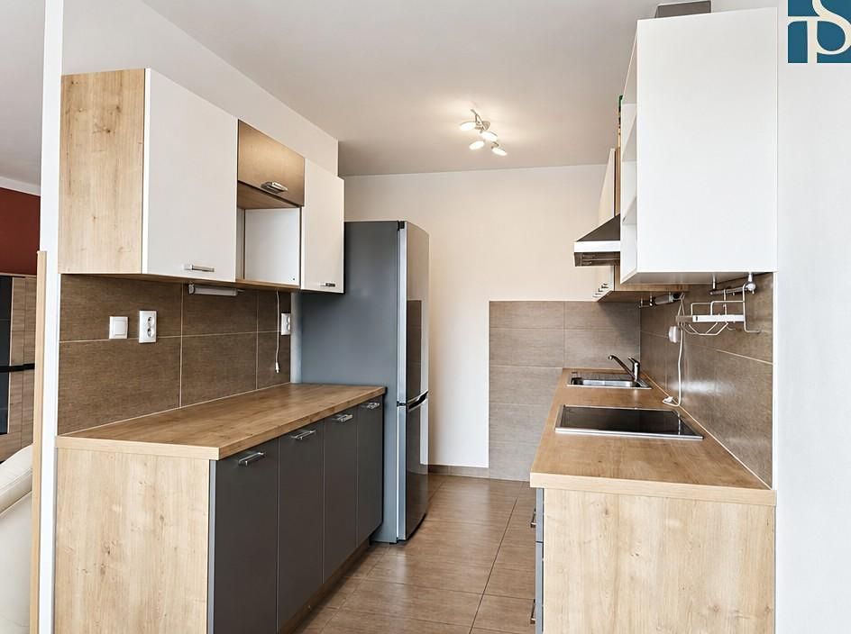 Pronájem bytu 4+1 91 m² – fotografie 4