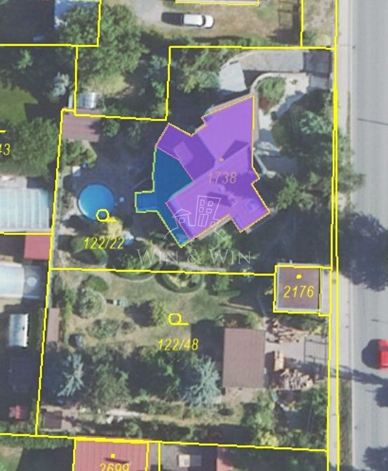 Prodej rodinného domu 410 m², pozemek 2000 m² – fotografie 2