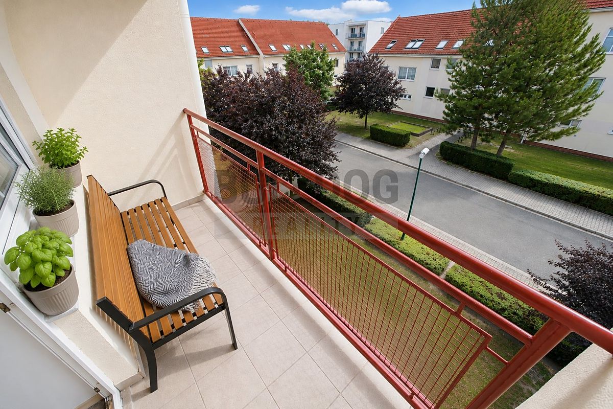 Pronájem bytu 2+1 61 m² – fotografie 2