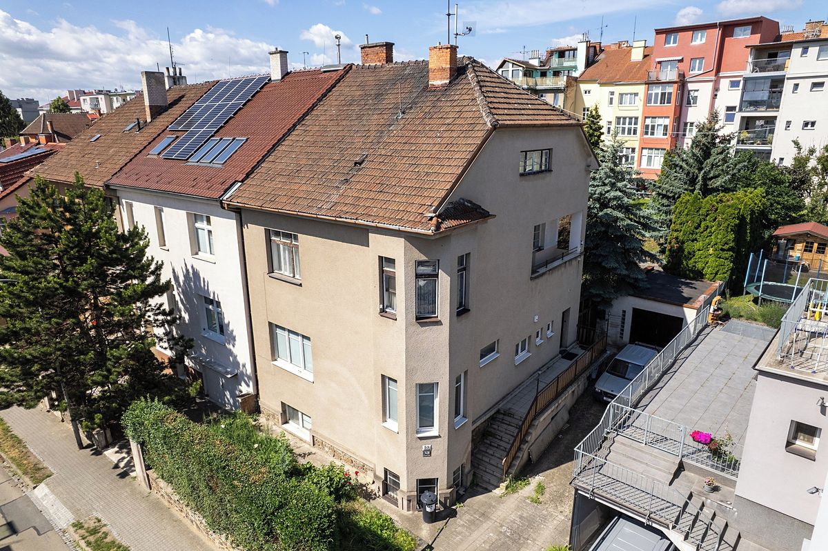 Prodej vily 294 m², pozemek 520 m² – fotografie 3