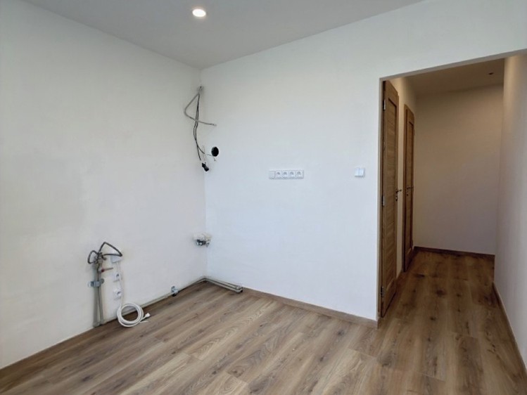 Prodej bytu 2+1, 53 m² (9 z 30)