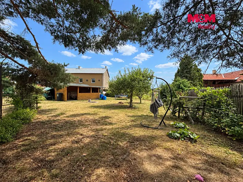 Prodej zahrady 323 m², Modlany – náhled fotky 2