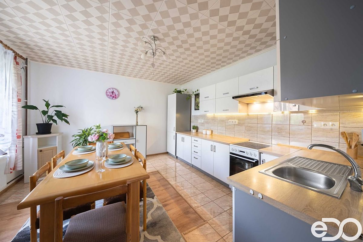 Prodej rodinného domu 114 m², pozemek 1685 m² – fotografie 4