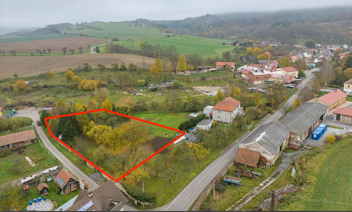 Prodej stavebního pozemku 2549 m²