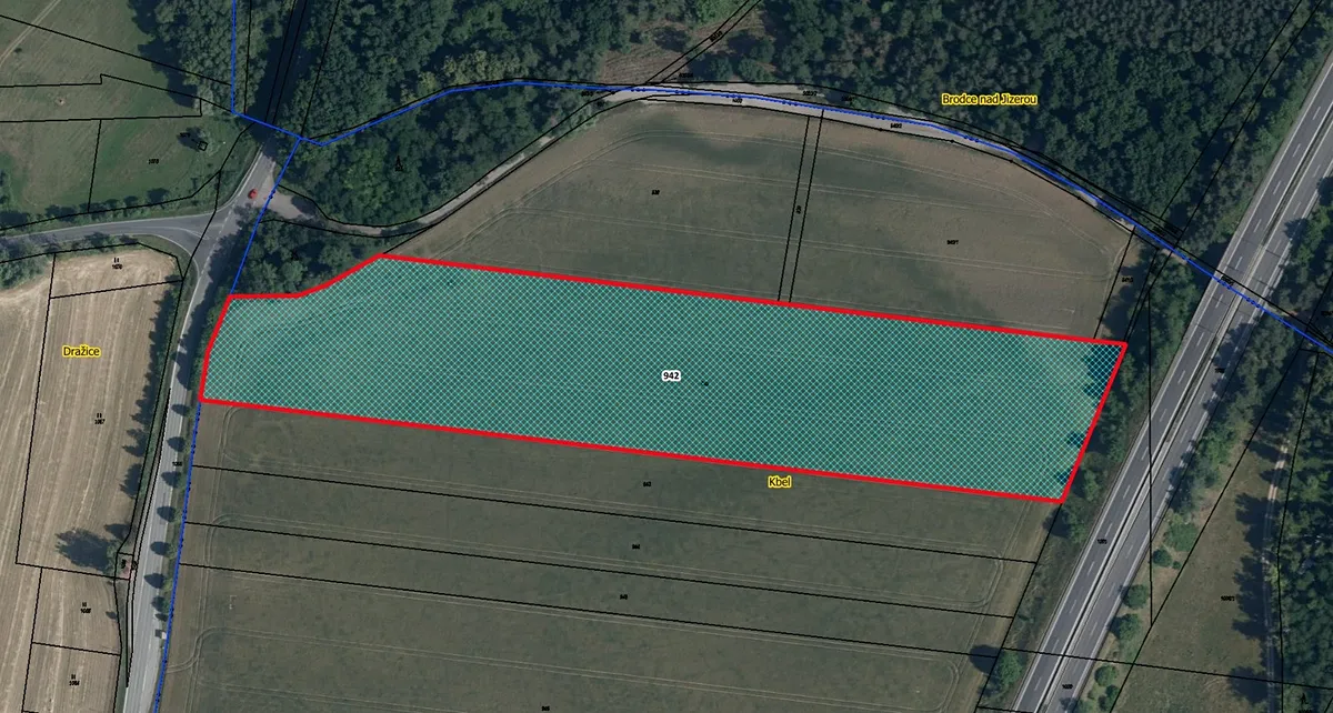 Prodej pole 24904 m²