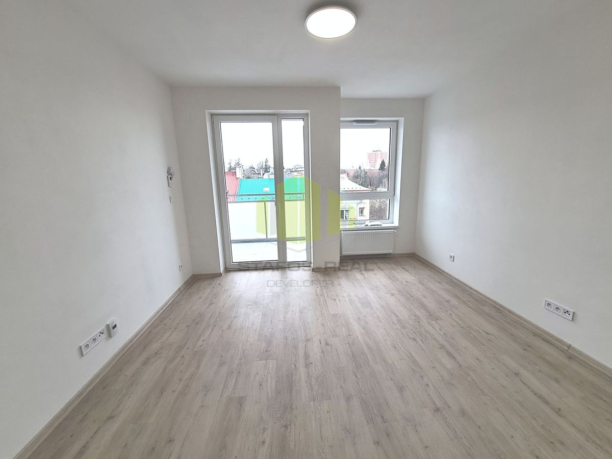 Pronájem bytu 1+kk 31 m² – fotografie 5