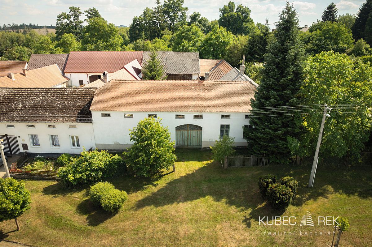 Prodej chalupy 173 m², pozemek 821 m² – fotografie 2