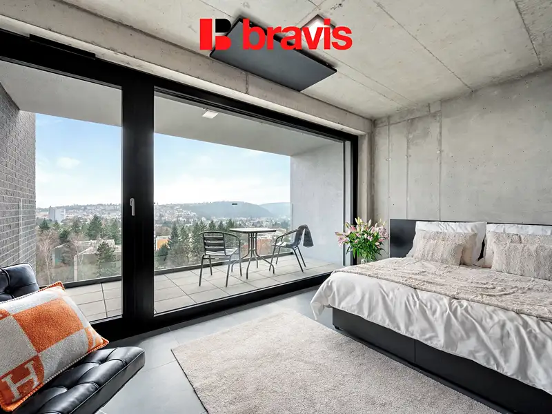 Pronájem bytu 1+kk 31 m², Brno – náhled fotky 1
