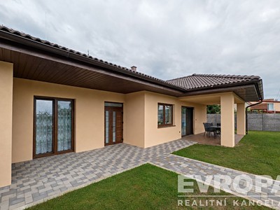 Prodej  rodinného domu 227 m², pozemek 513 m²