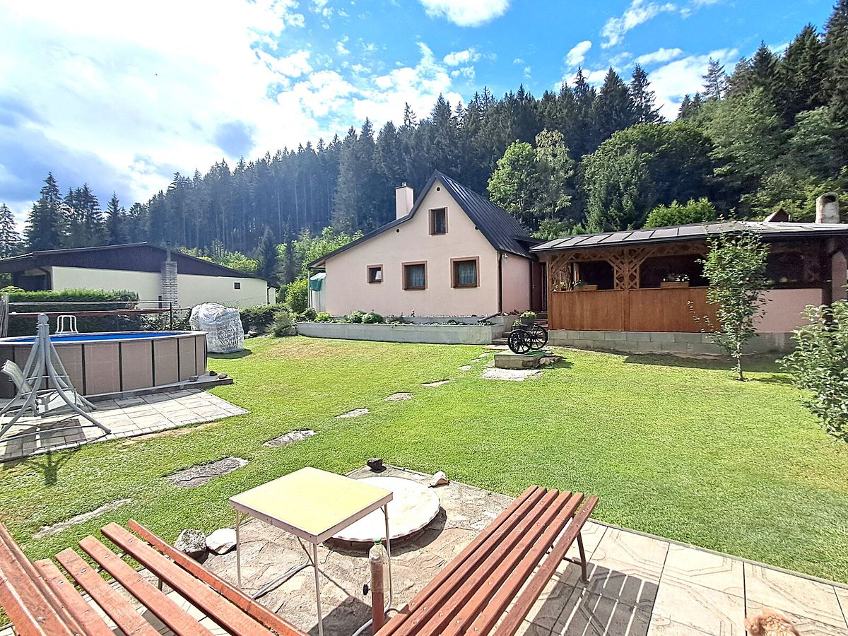 Prodej chaty 65 m², pozemek 566 m² – fotografie 2