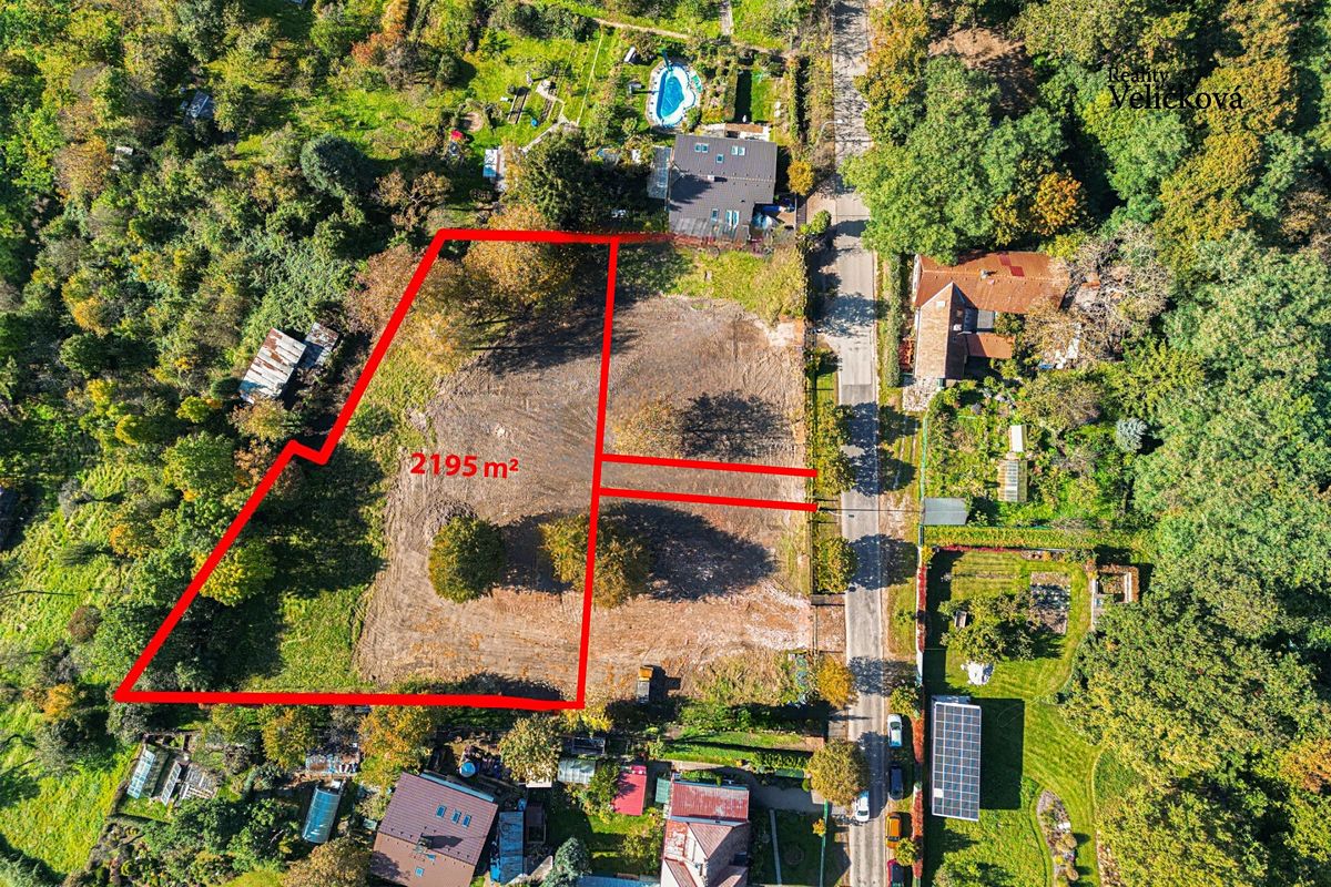 Prodej stavebního pozemku 2195 m² – fotografie 3