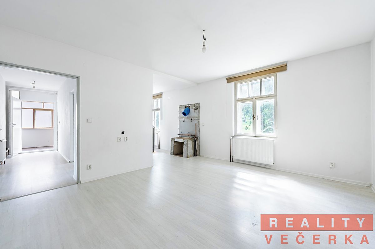 Prodej rodinného domu 80 m², pozemek 1042 m² – fotografie 5