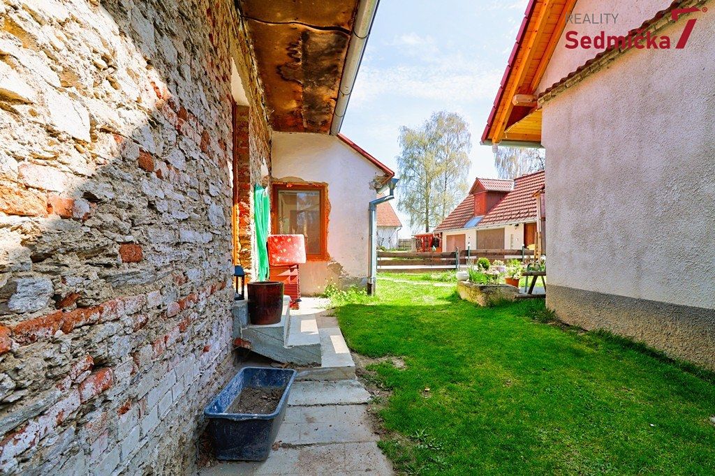 Prodej rodinného domu 225 m², pozemek 6700 m² – fotografie 5