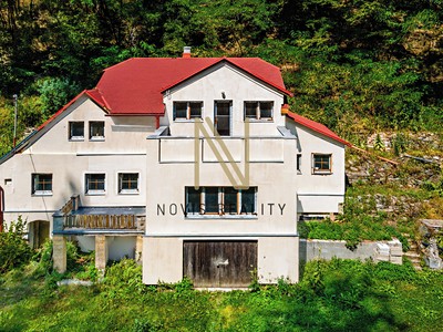 Prodej  rodinného domu 212 m², pozemek 6 658 m²