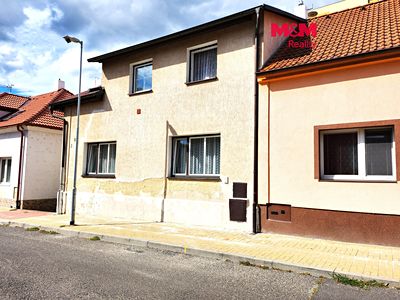 Prodej rodinného domu 160 m², pozemek 244 m²