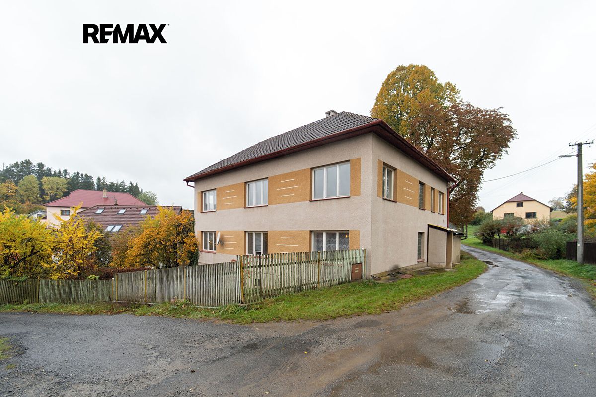 Prodej rodinného domu 200 m², pozemek 895 m²