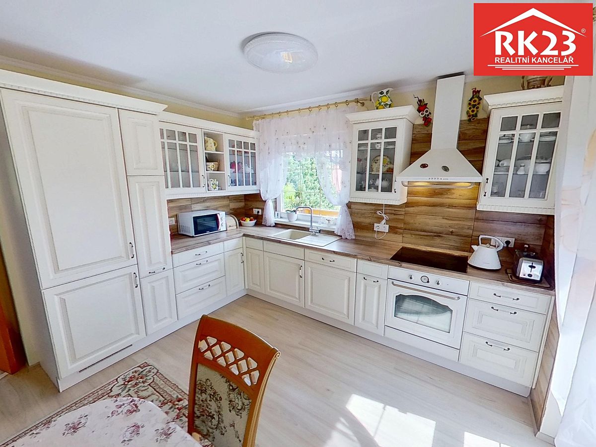 Prodej rodinného domu 112 m², pozemek 1281 m² – fotografie 2