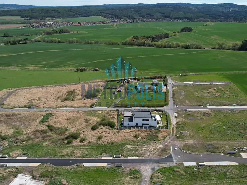 Prodej stavebního pozemku 814 m², Hořovice – náhled fotky 3