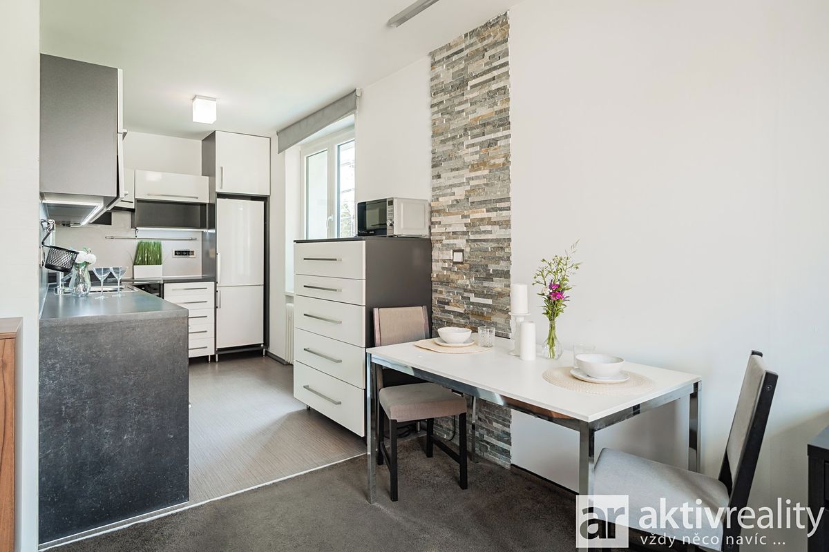 Pronájem bytu 2+1 54 m² – fotografie 2