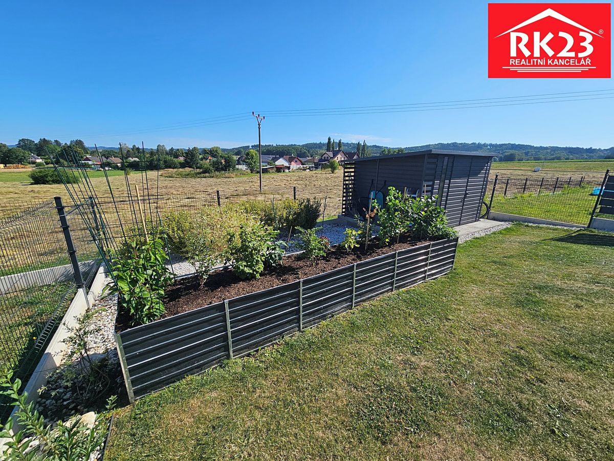 Prodej rodinného domu 100 m², pozemek 377 m² – fotografie 4