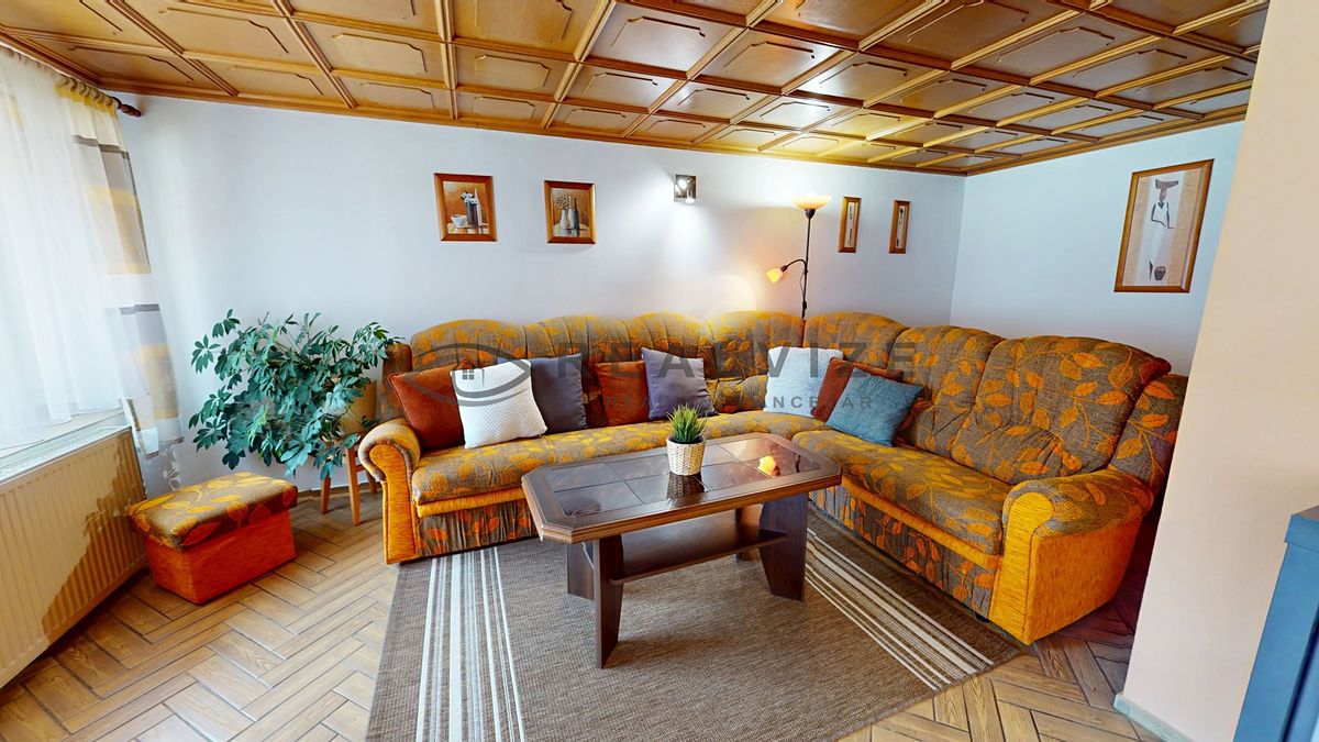 Prodej rodinného domu 121 m², pozemek 119 m² – fotografie 3