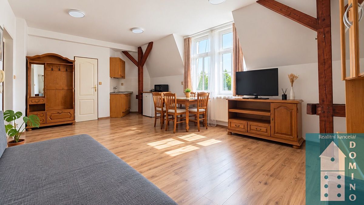Pronájem bytu 2+kk 48 m² – fotografie 2